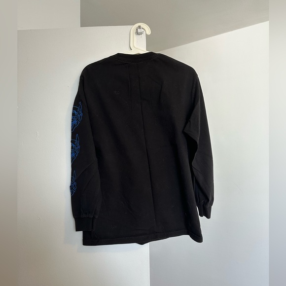 Indestructible mfg co long sleeve - men’s M (fits small) - Picture 4 of 4